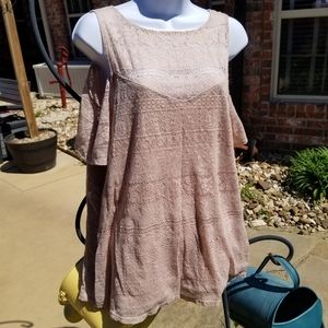 Torrid Blush Lace Cold Shoulder Top Size 2 EUC